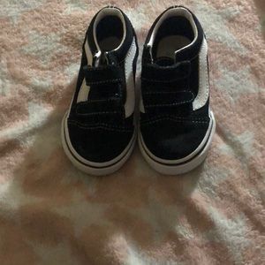 Black and white kids vans